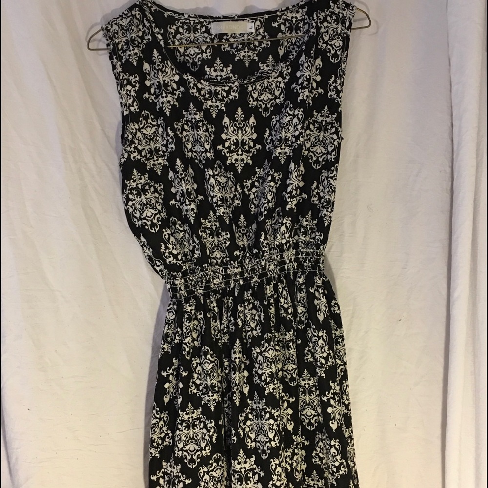 Black and white shirt length dress